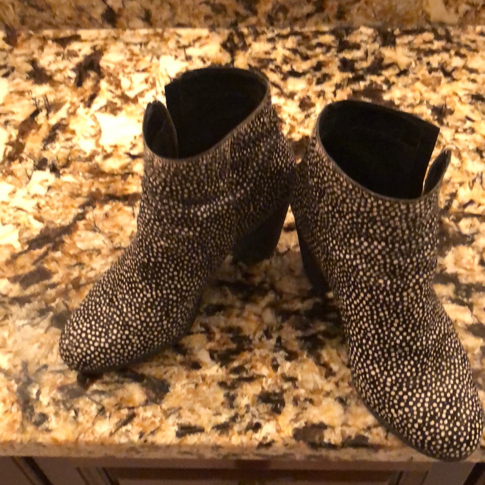 Real fur printed calf hair booties